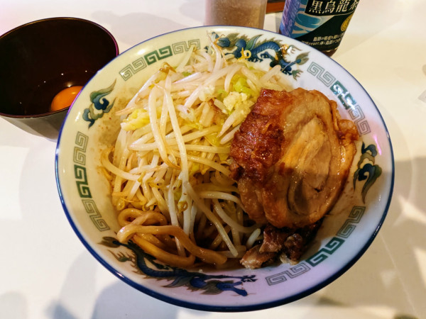 「味噌キムチ（S）980円 他（巻きブタは撮影用）」@ラーメンボーイズの写真