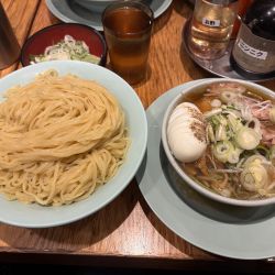 チャーシュー大盛りつけ麺ネギ追加　1650円