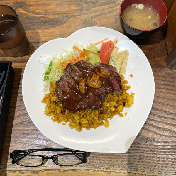 「ドライカレー＆国産牛ヒレステーキ（130g）」@ターBOUの写真