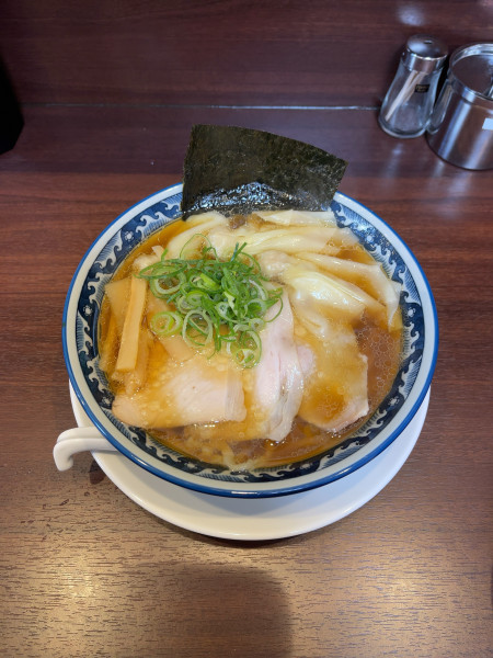 「醤油わんたん（1300円）」@ひら松の写真