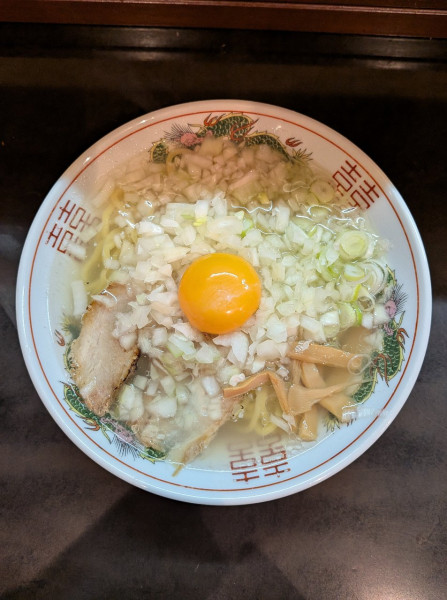 「新.けん太そば 塩ver + ねぎ玉子(ねぎ→玉ねぎ」@中華そば 春ちゃんの写真