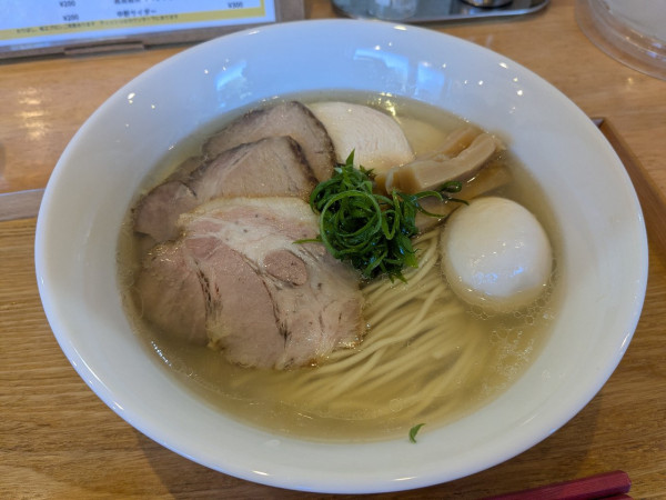 「特製ご恩らぁめん塩1400」@らぁめん ご恩の写真