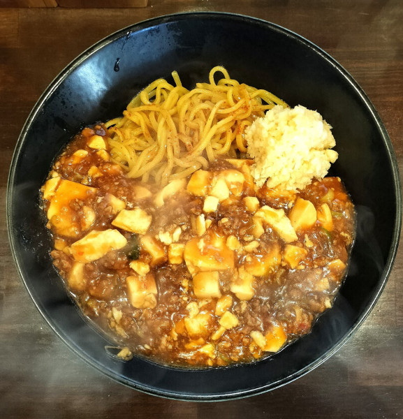 「麻婆らーめん 1000円＋にんにく 100円」@台湾担々らーめん 鳴子飯店の写真