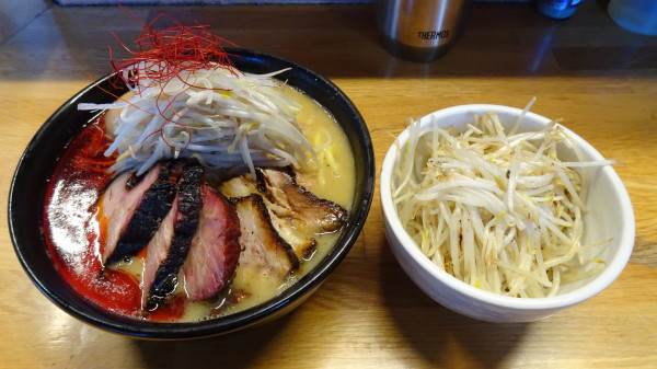 「味玉ちゃーしゅー辛味噌らーめん（1,630円）＋もやし増量」@味噌っ子 ふっくの写真