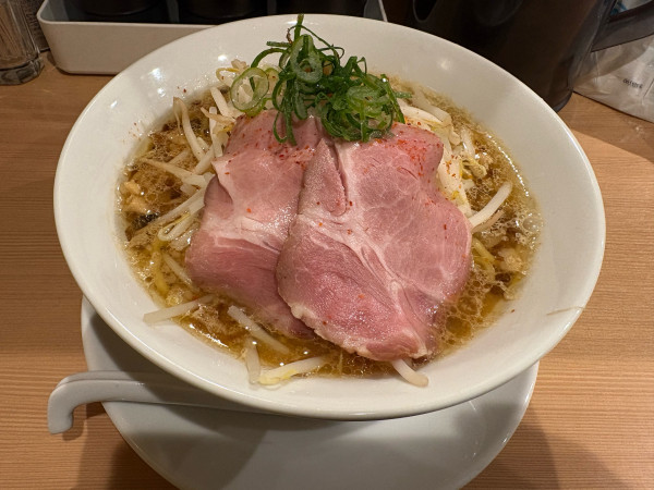 「【限定】焦がし味噌らぁ麺（大盛）」@麺処しのぶの写真