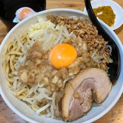 まぜそば小300gカレー粉1100円温玉CP