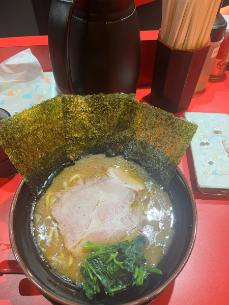 「ラーメン並、硬濃」@家系ラーメン斎藤家 一乗寺店の写真