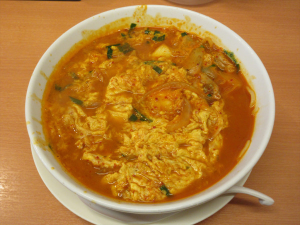 「【季節限定】チゲ味噌ラーメン（790円）」@熱烈中華食堂 日高屋 秋津店の写真