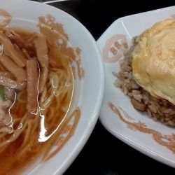 ラーメン　玉子チャーハン