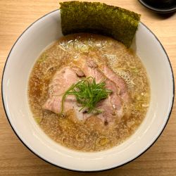 醤油ラーメン ¥1,200