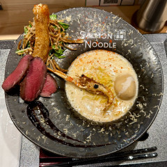 サーモンnoodle3.0 三軒茶屋店の画像