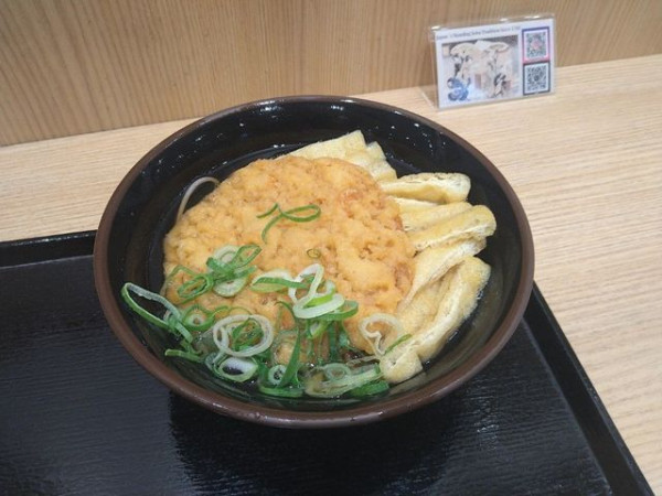 「天ぷらそば（きざみ揚げトッピング）」@都そば 伏見桃山店の写真