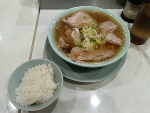 「通常ラーメン」@渋谷かっちゃんラーメンの写真