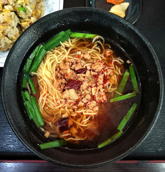 「台湾ラーメン＋炒飯セット 800円」@味圓の写真