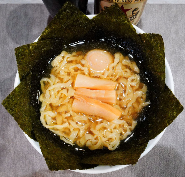 「かけら〜麺（塩）＋味玉＋瓶ビール」@手打ち 蓮の写真