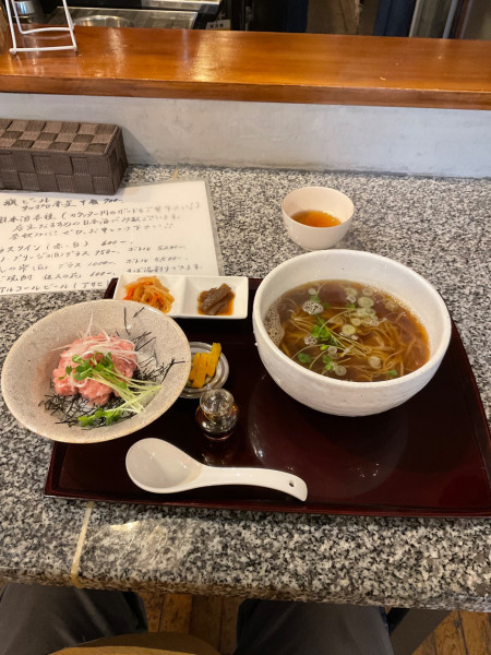 「かけ+ネギトロ丼+シフォンケーキ+コーヒー」@手打ち はな蕎麦の写真