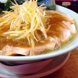 ネギチャーシューメン  チャーシュー５枚 醤油 小盛 1,280