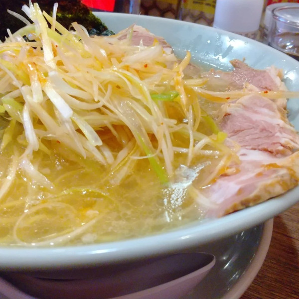 「ネギチャーシューメン  チャーシュー５枚 塩 小盛 1,280円」@ネギラーメンの写真