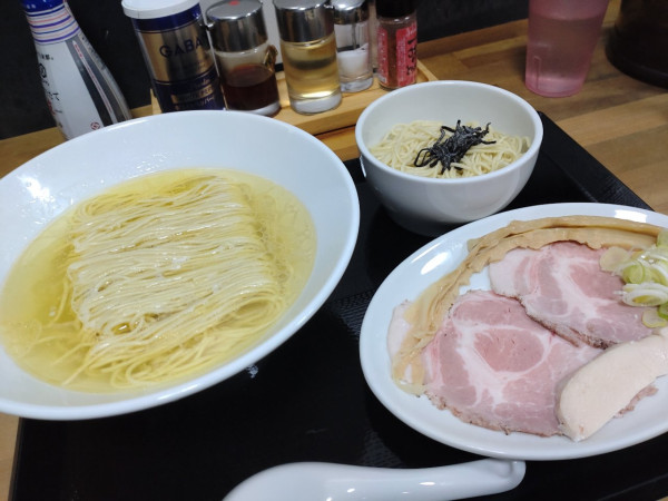 「アイモらーめん塩＋替え玉」@ふかや女子流 アイモの写真