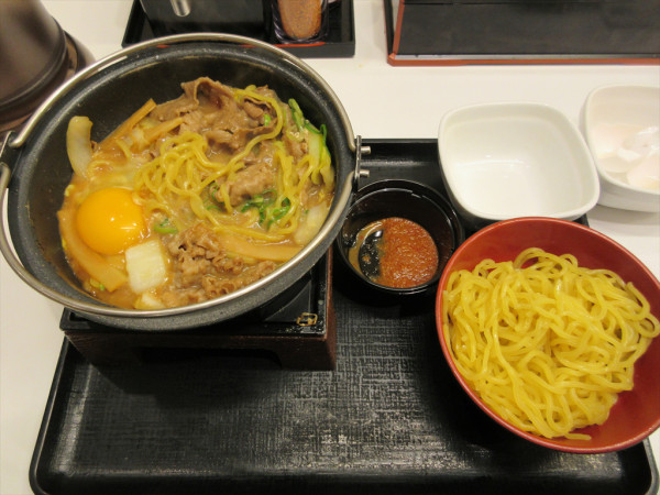 「新牛肉玉ラーメン鍋膳（単品）（899円）」@吉野家 武蔵小金井駅前店の写真