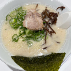 博多天神 新宿御苑店の画像