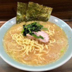横浜らーめん 本牧家 横須賀店の写真