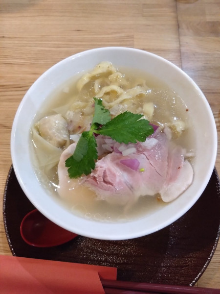 「白だししなそば」@手打ち正麺 Hachimitsuの写真
