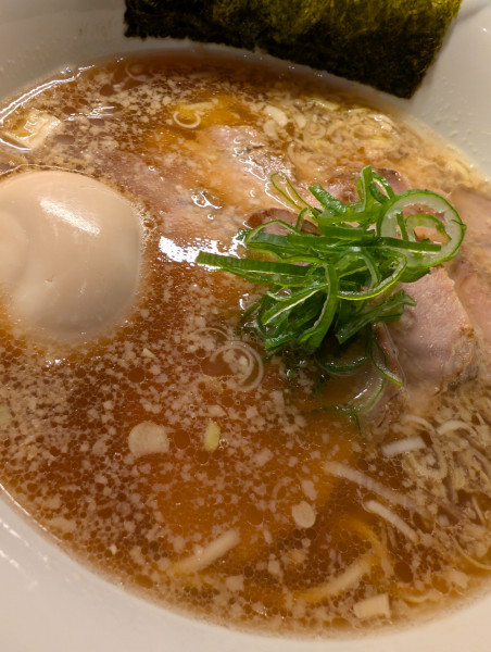 「特製ラーメン(醤油)」@ラーメン GINZA  TON BOXの写真