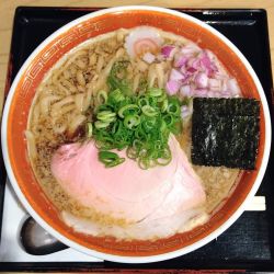 白金豚背脂のにぼしらーめん【限定】