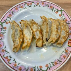 にんにく激増し餃子385円