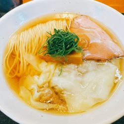 塩煮干しそば(わんたん5個)