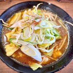 牛ホルモンラーメン(1,030-130=900¥)