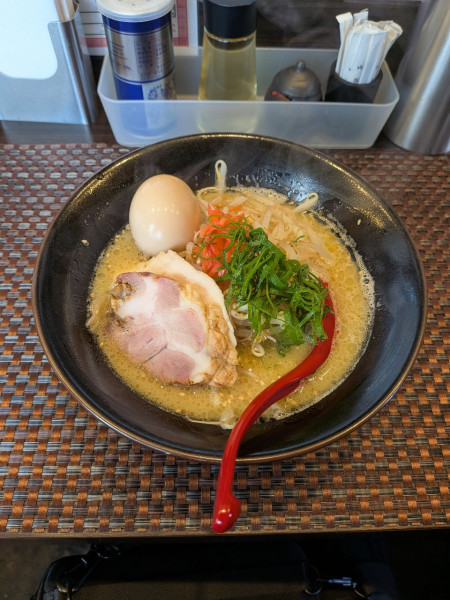 「味玉鶏白湯（1250円）」@麺屋かなでの写真