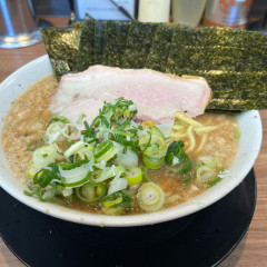 家系ラーメン王道家直伝 との丸家 八千代店の画像