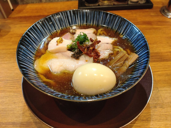 「特製醤油らぁ麺大盛」@麺処 青野の写真