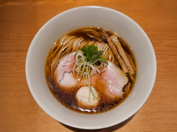 「醤油らぁ麺」@麺屋力の写真
