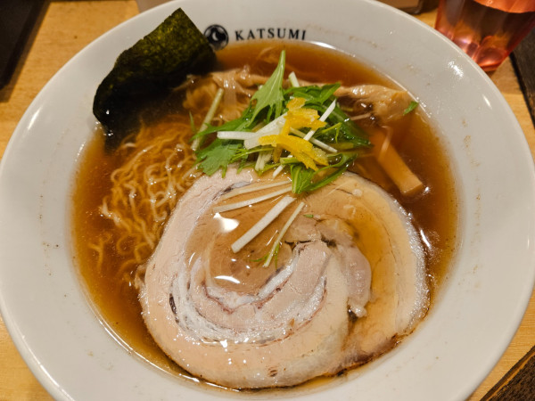 「支那そば並盛り」@支那そば 勝巳の写真