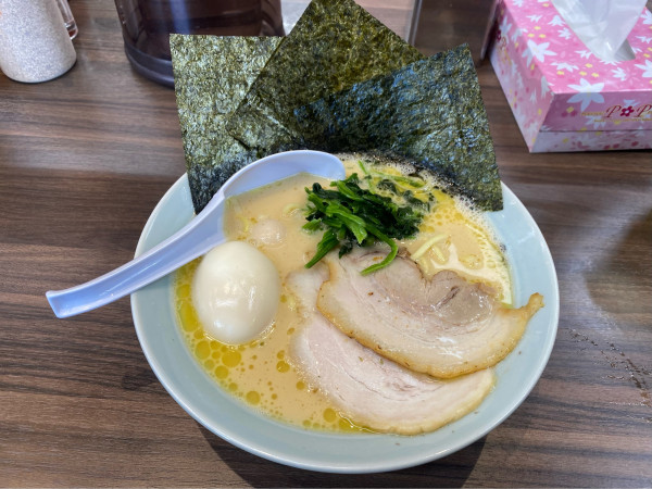 「魂心ラーメン980円」@横浜家系ラーメン 魂心家 藤沢柄沢店の写真
