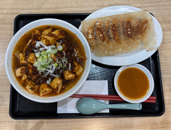 「麻婆刀削麺 餃子セット」@東京餃子軒 アリオ蘇我店の写真