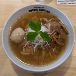 汐ソバ（手揉み太麺に変更）＋特製盛り