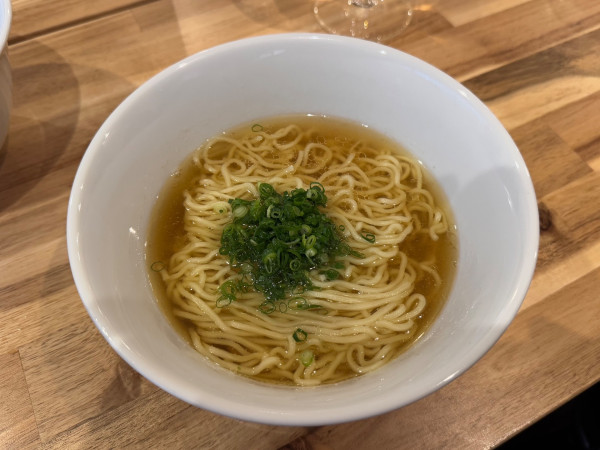 「【当日限定】アグー豚鍋の〆ラーメン」@アンプオキナワの写真