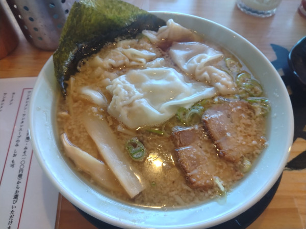 「ワンタンメン¥1100+コッテリ¥100-」@麺や髭おやじの写真