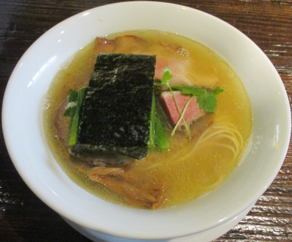 「塩らぁ麺　1000円」@MENSHO Districtの写真