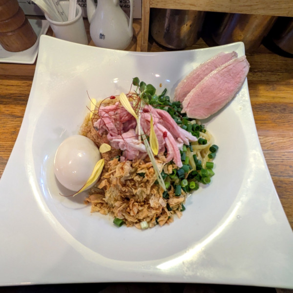 「【限定】鴨油そば(醤油)＋味玉」@麺庵 小島流の写真