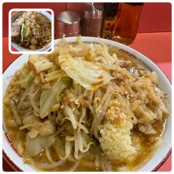ラーメン少なめ700円　コール：全部