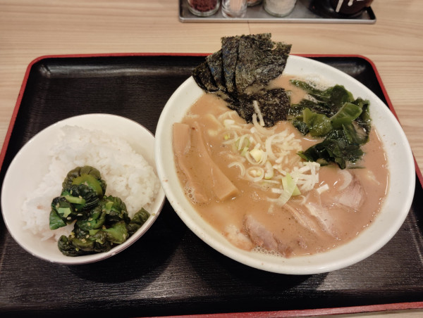 「朝ラーメン　　680円　　味噌へ変更」@つけ麺大輝の写真
