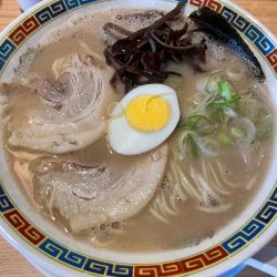 久留米らーめん　￥９００