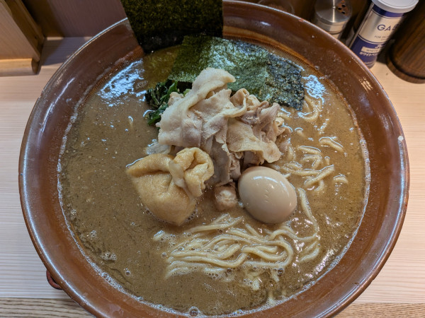 「濱の大横綱(極盛り)らー麺2000円」@らー麺土俵 鶴嶺峰の写真