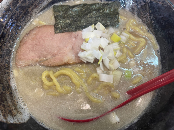 「煮干しラーメン：900円」@渡辺商店の写真