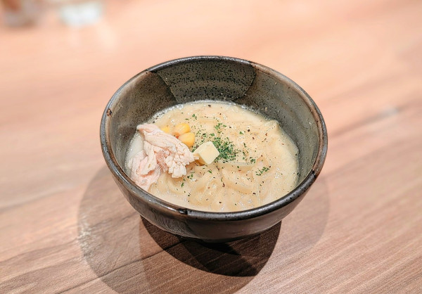 「鶏出汁らーめん」@おでん屋 たかし 名古屋栄店の写真